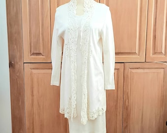 Vintage 2 Piece White Dress and Long Jacket Duster Batenburg Lace Trim Form Fitting Like NEW Sz 4 6 Wedding Engagement Cruise Event 1980's