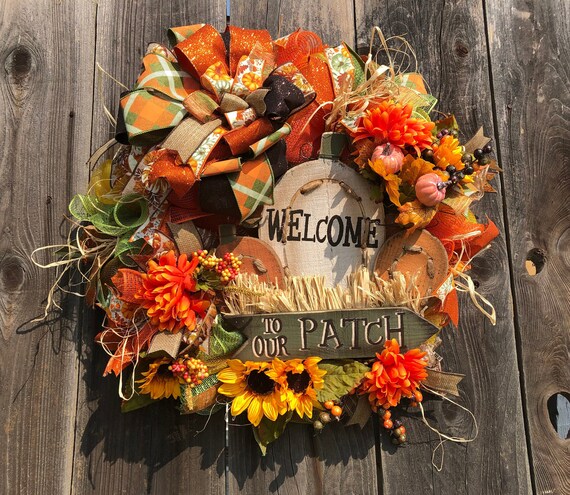 Welcome to our Patch Wreath, Fall Home Decor, Scarecrow Wreath, Orange Beige Wreath, Straw Floral Decor, Pumpkin Patch Wreath, Fall Wreath