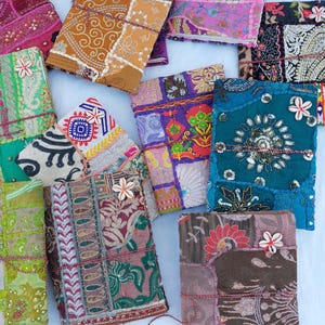 Diario patchwork vintage in sari: quaderno fatto a mano con punto Kantha