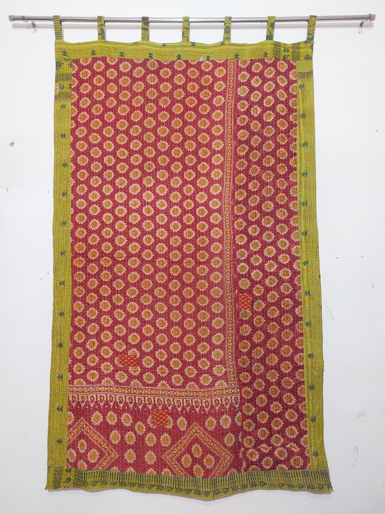 Cortina de edredón Kantha de algodón reciclado, decoración bohemia con estampado floral. imagen 4