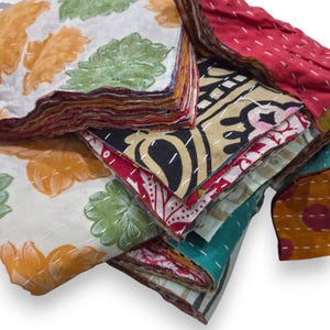 ヴィンテージカンタキルト生地の切れ端：リサイクルサリースクエア20枚