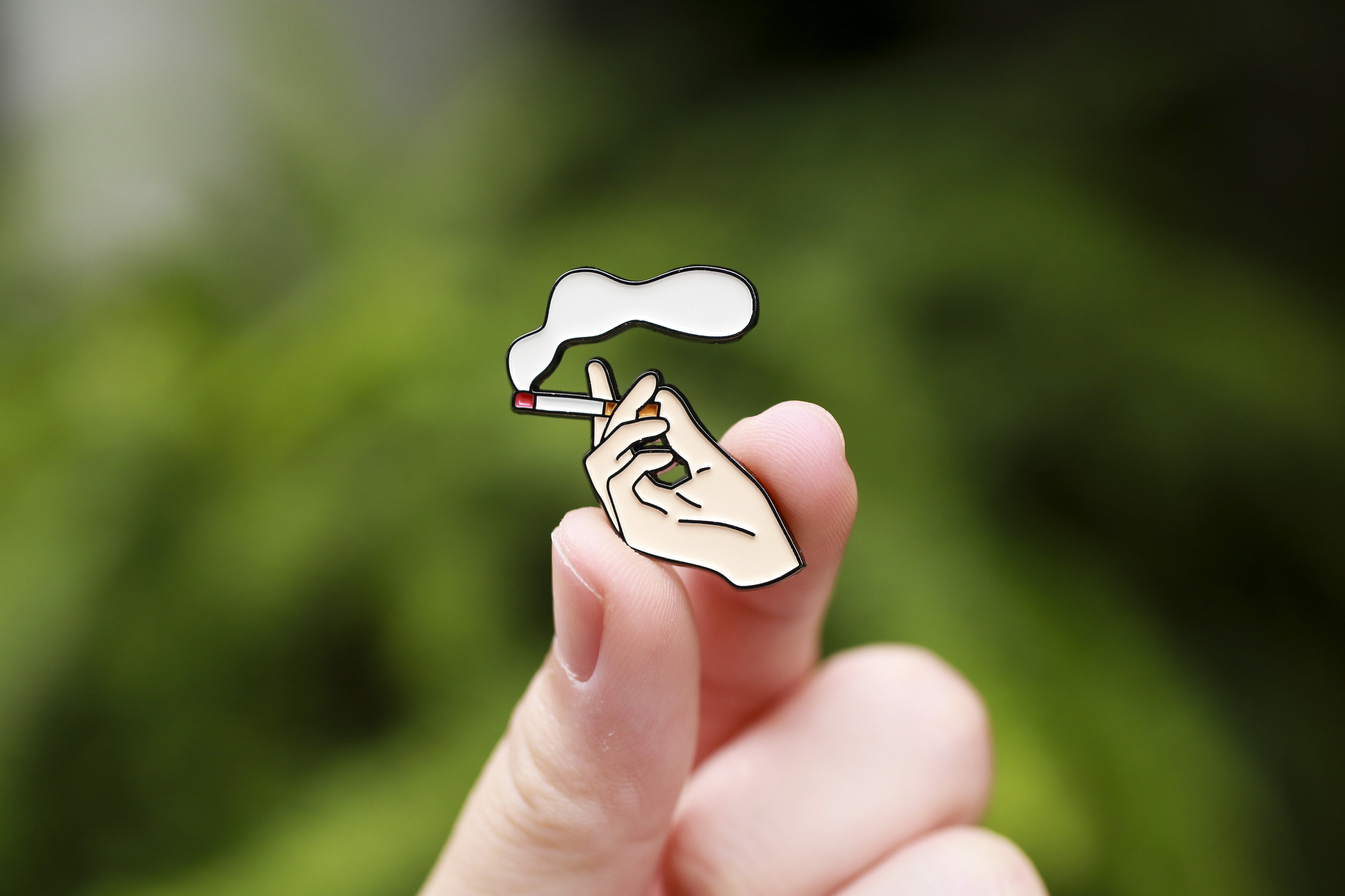 pin cigarette Smoke Pin