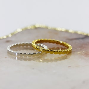 Sterling Zilver of Goud Vermeil Stapelen Platte Kralen Band Ring // Eenvoudige Kralen Moderne Ring // Aangepaste Ring // Minimalistische Sieraden // BL-R024