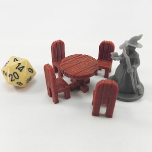 Table and Chairs: 28mm Dungeons and Dragons Terrain