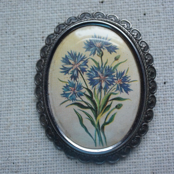 Vintage Thomas L Mott Floral Brooch, TLM England Oval Frame Brooch, Vintage Thomas L Mott Framed Flower Brooch