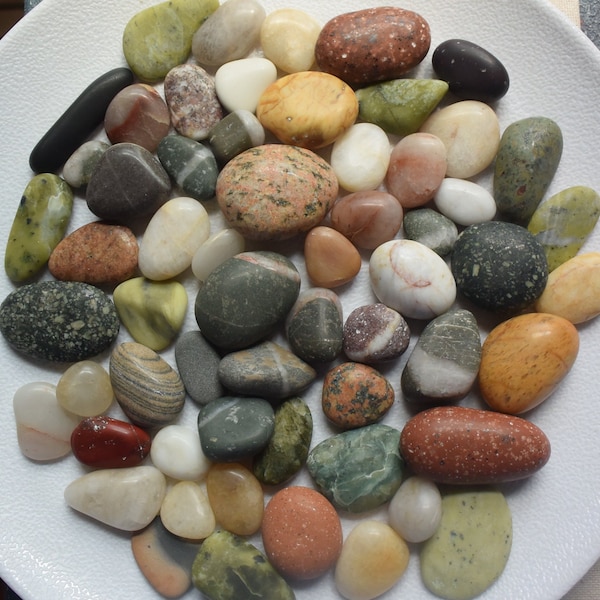 1.5 Pounds Polished Beach Stones, Lot Machine-Tumbled Beach Stones, Polished Beach Rocks for Crafting & Decor, Nova Scotia Beach Stones