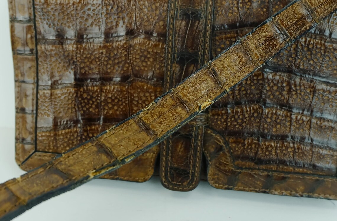 außergewöhnlich schöne kleine HANDTASCHE leder chrom vintage 60er schultertasche, foto 4 di 5