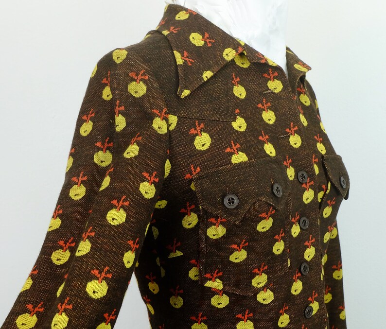 vintage 1970s women/'s BLOUSE apple pattern size 36 US 8 UK 10