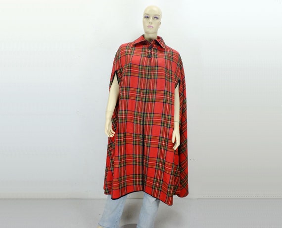 reversible 1970s vintage CAPE red plaid cape tarta