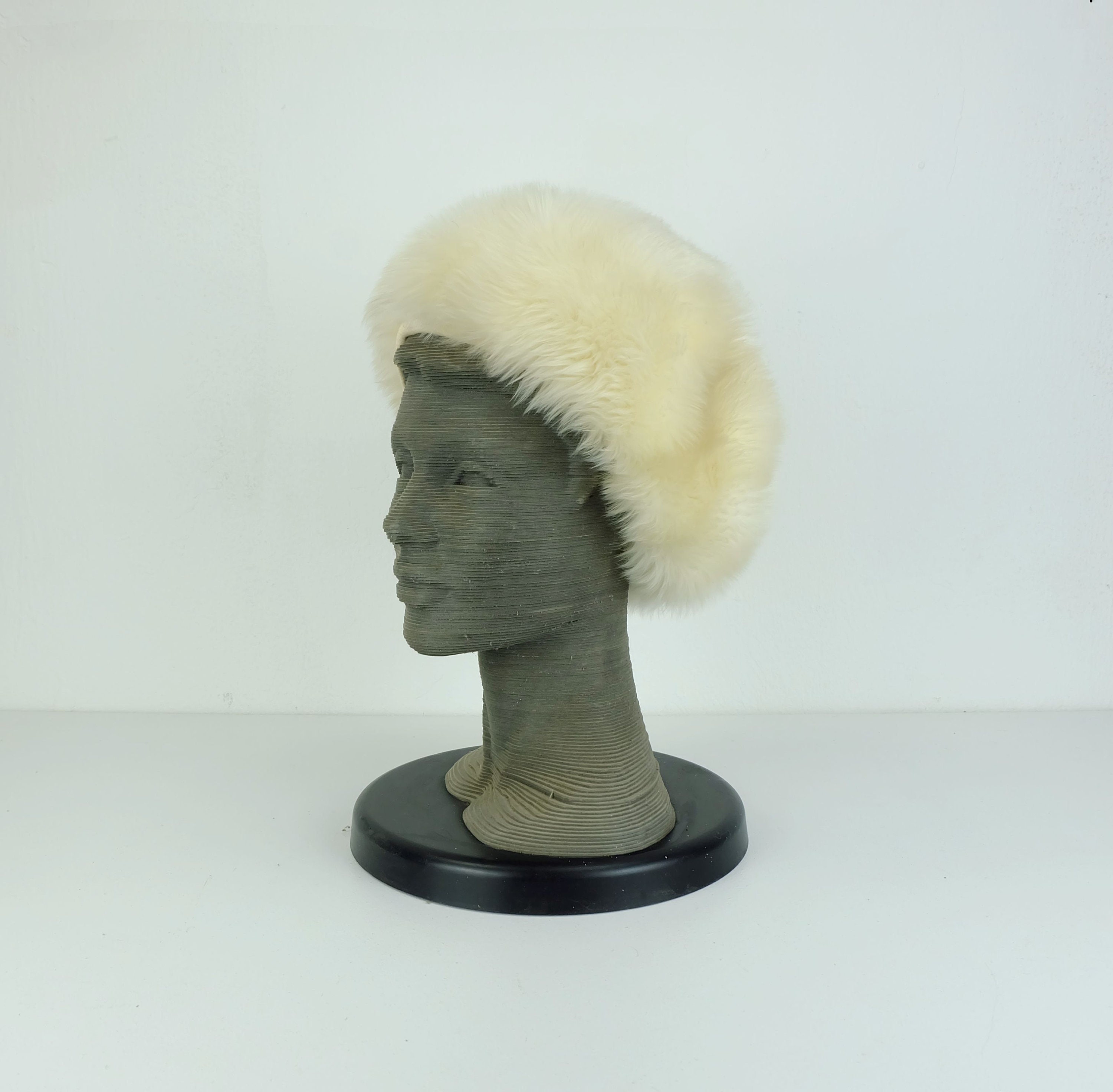 Real Sheepskin Cap Echt Lammfell Mütze Real Lambskin Cap 