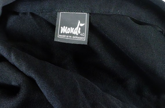 true vintage 1980s black FLARED SKIRT brand mondi… - image 9