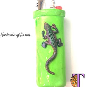lizard Lighter case/ lighter sleeve/gecko lighter/handmade lighter cover/  polymer clay lighter case/reptile/unique lighter case