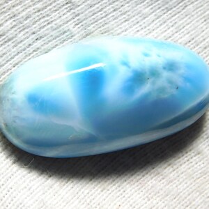 Larimar Oval Gemstone: 27.60 cts Natural Stone