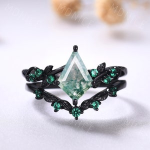 Conjunto de anéis de noivado em ágata musgo pipa vintage em ouro preto, anel exclusivo de esmeralda com folha de galho, conjunto de anéis de noiva com corte pipa, conjunto de anéis de prata com ágata verde