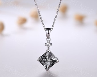 天然ブラックルチルクォーツ プリンセスカットネックレス シルバー 8mm
