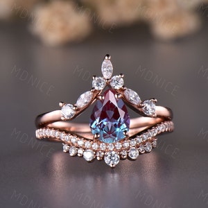Vintage Alexandrite Ring, Pear Shaped Alexandrite Engagement Ring Set, Unique Bridal Wedding Ring, June Birthstone Ring, Promise Ring