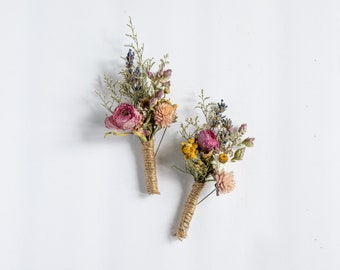 Ranunculus Dried Bridal boutonniere / Dry Flower Wedding, Rustic Boho Brides, Bridesmaid bouquet, Wildflowers Dried bouquet