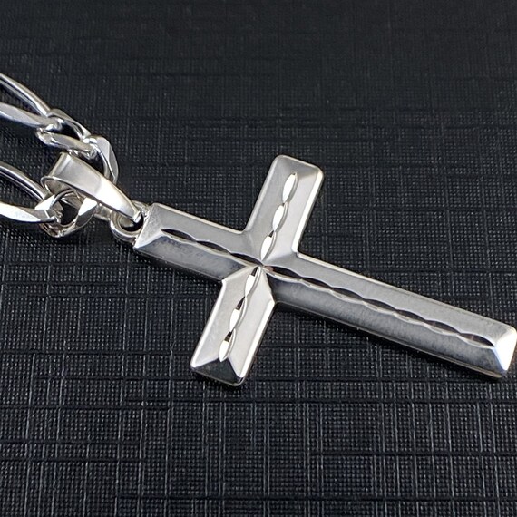 Mens Sterling Silver Diamond Cut Cross 
