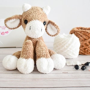 CROCHET KIT Colbie the Cow image 1