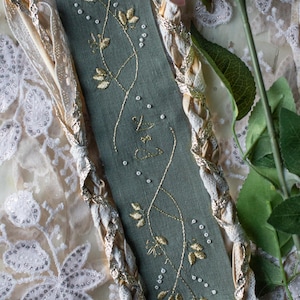 限定フォレストグリーン & メタリックゴールドのショートハンド刺繍ハンドファスティングコード | 異教徒 | 結婚式 | 駆け落ち | リネン | オーダーメイド |