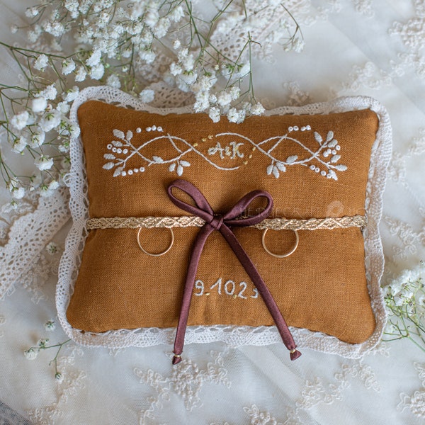 Herbal embroidered wedding ring cushion, Warmer Caramel, Pagan, Handfasting Ceremony, Unique, Linen, Personalized, Wedding Gift, Ring bearer