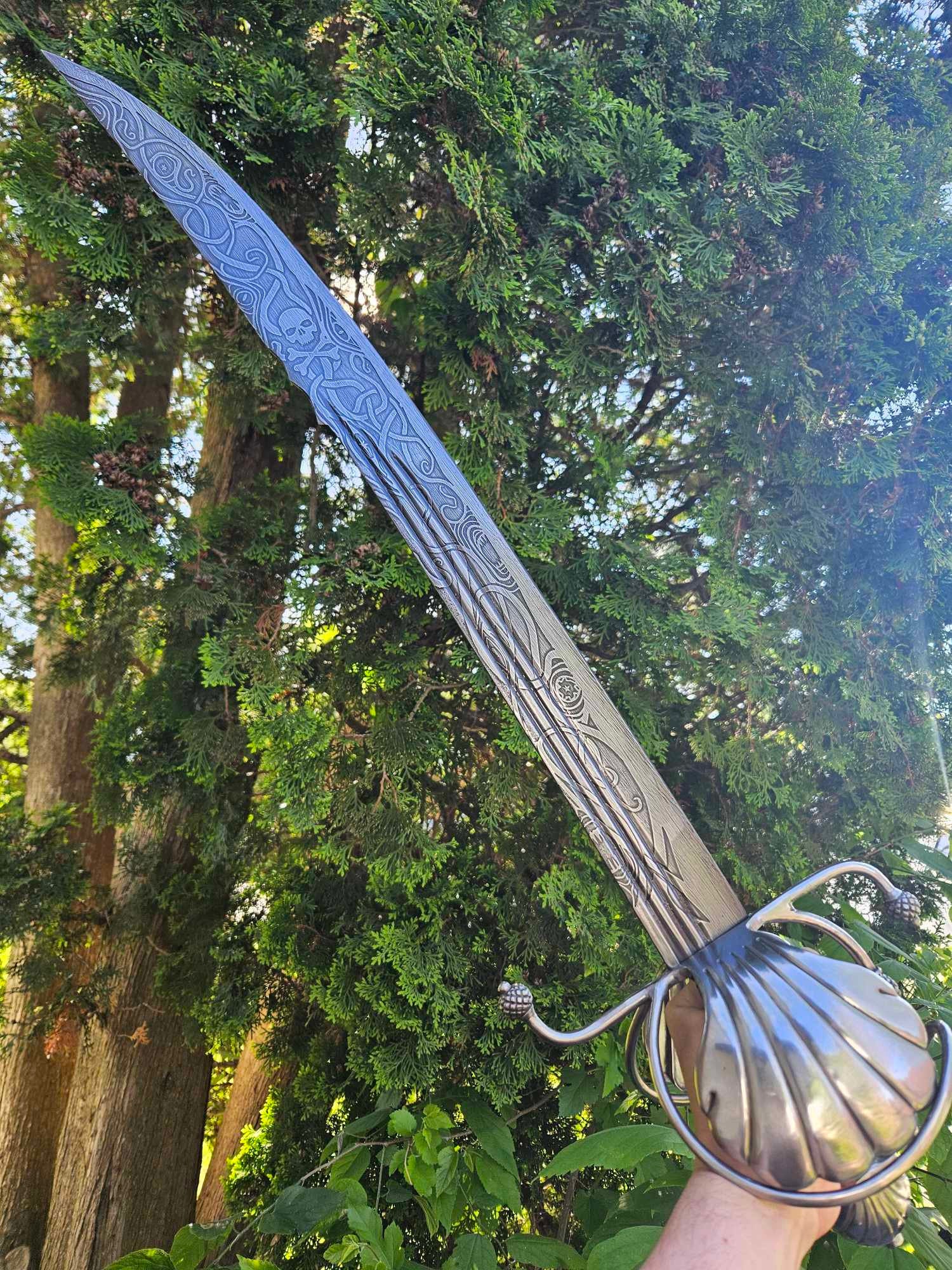 Pirate Cutlass Skull and Crossbones Eldritch Tentacle Engraved Sword Carbon Steel Full Tang Cutlass Renaissance Faire Pirate Cosplay Sword