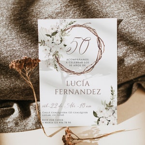 Invitación de 50 cumpleaños en español con flores blancas, 50th birthday invitation printable, boho any age floral birthday invitation -C214