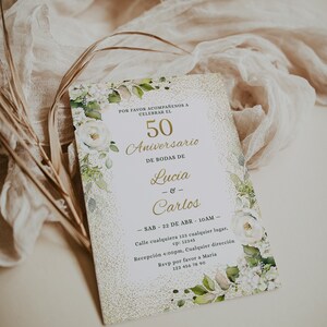 Spanish 50th wedding anniversary invitation printable, invitación 50 aniversario de bodas, green white flowers gold anniversary invite -C197