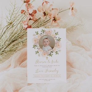 Editable reserva la fecha bautizo y primer añito niña, invitación con foto en español, green white floral invite, boho christening - C144