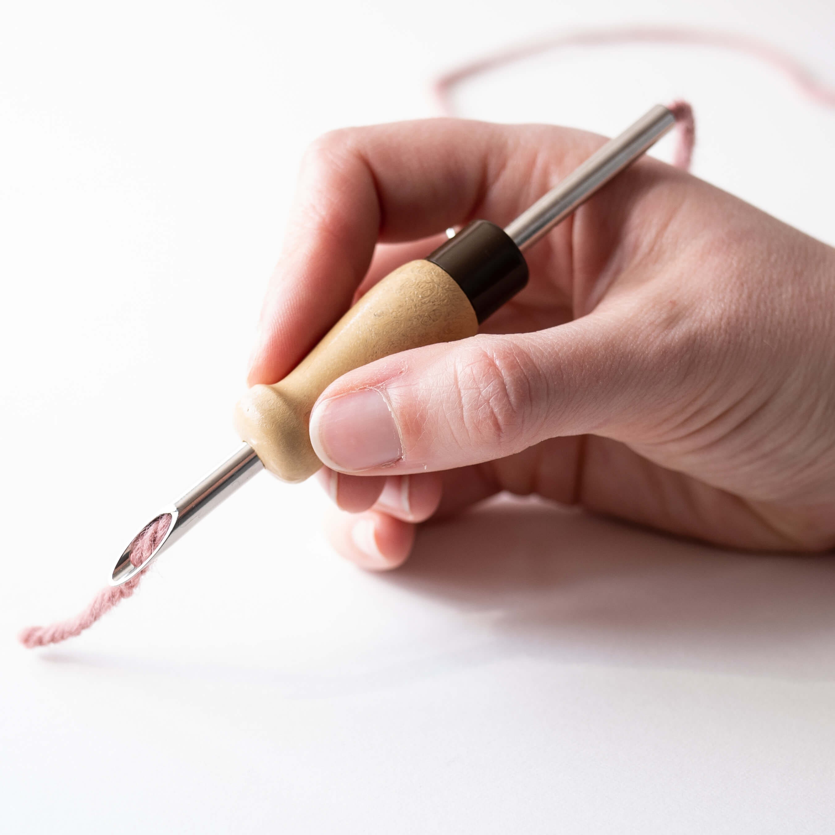 How to thread a fine Lavor punch needle 