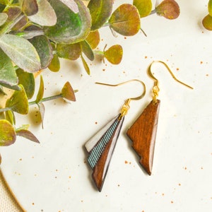 Lond dangle drop wood earrings and modern stylish dangling earrings