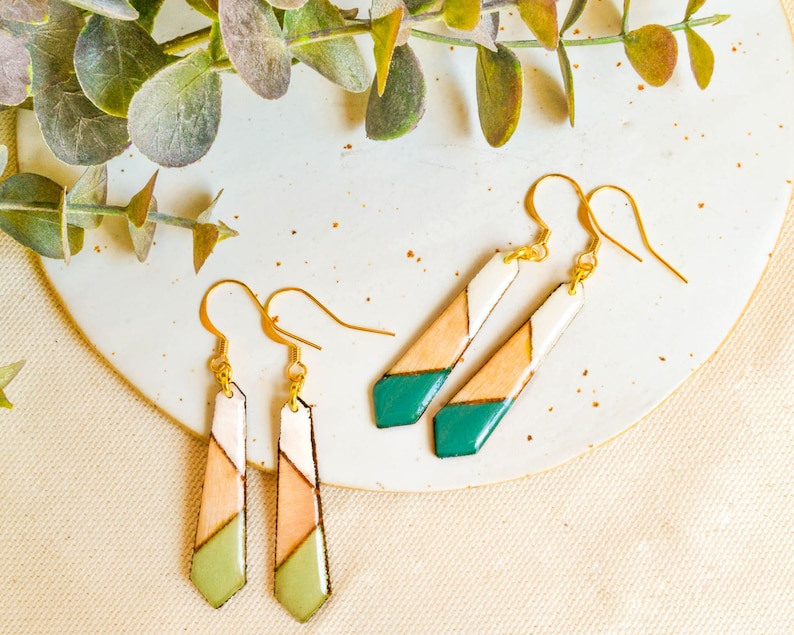 Sustainable women gifts, drop wood earrings
