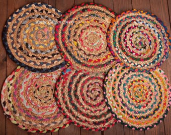 Set med 6 runda bordsunderlägg i jute och bomull – Boho Garden Placemats