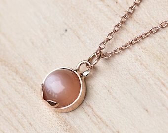 Minimalist Peach Moonstone Solid Gold Necklace | 14k Gold Moonstone Pendant
