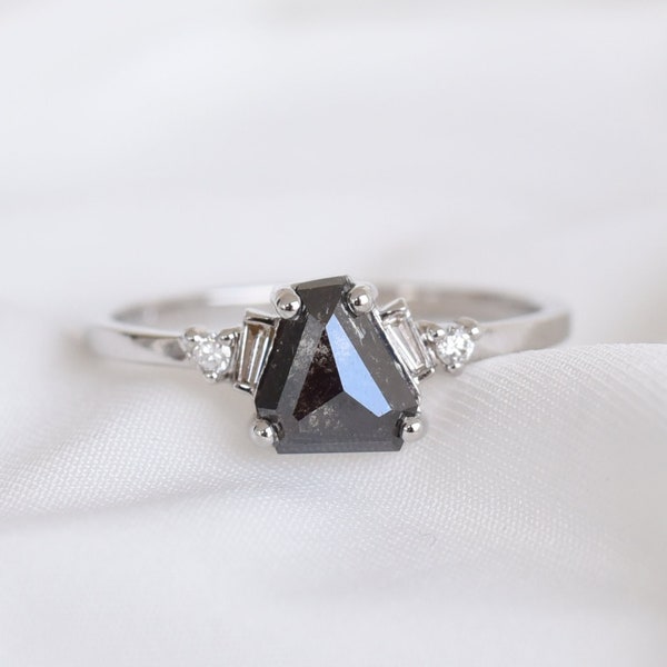 Asymmetric Salt and Pepper Diamond Ring | Solid 14k Gold Diamond Ring