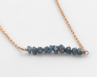 Rohe Blaue Diamant Perlen Gold Halskette | Massive 14k Gold Choker mit blauen Rohdiamanten