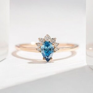 14k Solid Rose Gold Ring with IGI Certified Lab Grown Diamond | Sustainable Engagement Ring with Blue Pear Diamond