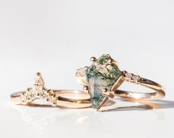 Luxury Wedding Set with Moss Agate and Diamonds | 14k Solid Gold Gemstone Ring with Side Diamonds | Wedding Ring with Green Kite Agate