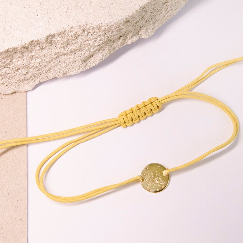 Eco String Armband mit Gold Der Kleine Prinz Anhänger Schmuck aus recyceltem Silber mit Le Petit Prince Bild 3