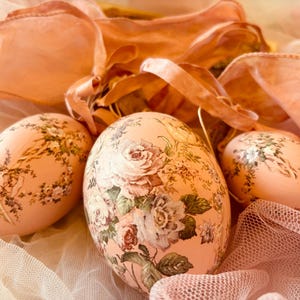 Pink vintage style Easter egg set with roses, three eggs in a set.