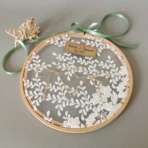 Lace embroidery hoop ring holder