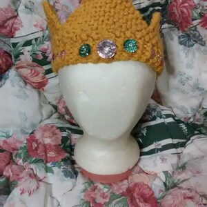 Knitted Crown image 2