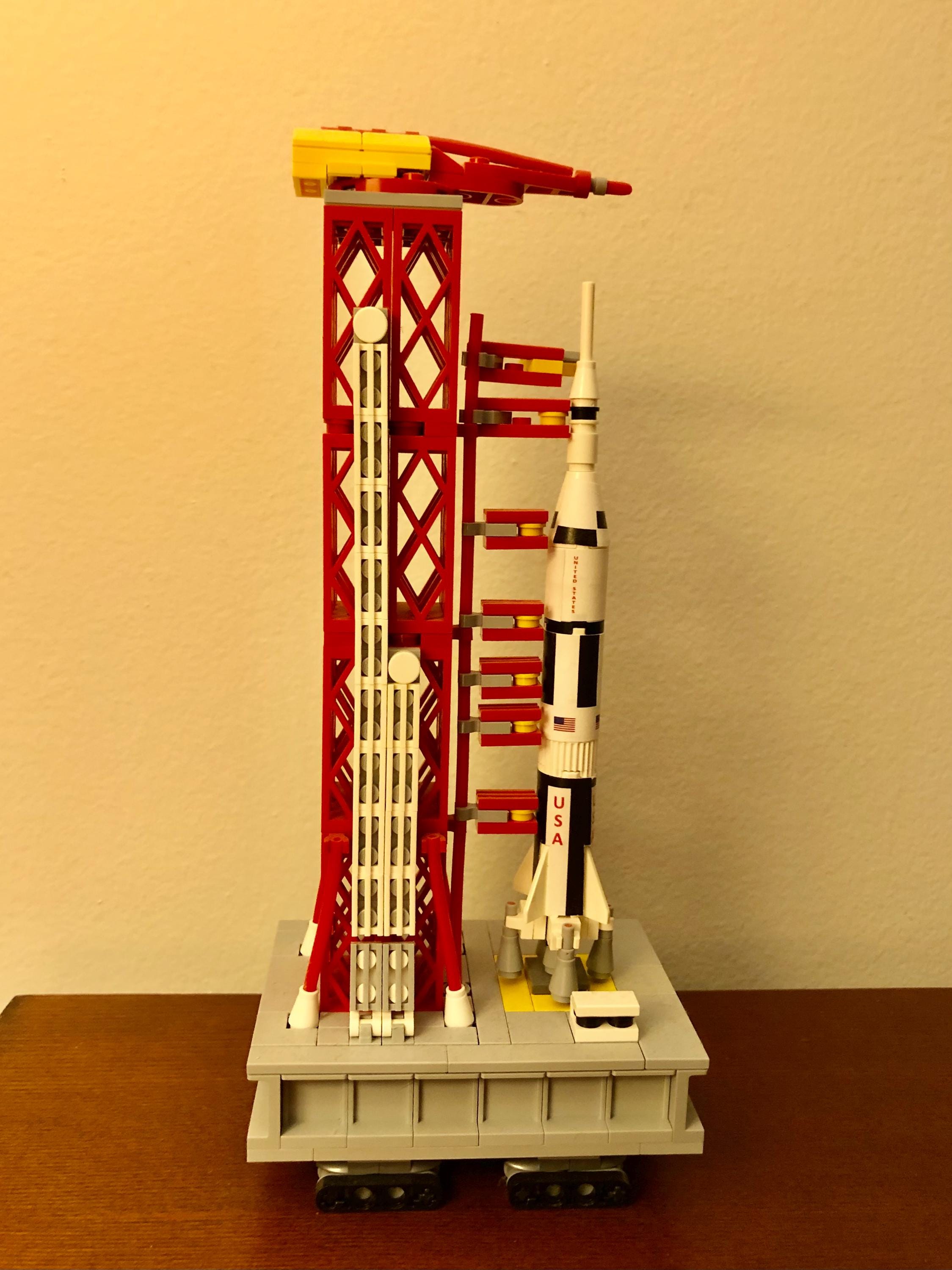 1 Small Umbilical Tower, mini Saturn V, and mobile Launcher MOC no instructions made with LEGO® bricks
