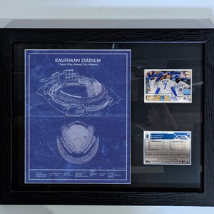 Carte de sport Kansas City Kauffman Stadium Blueprint. Souvenirs et cadeaux encadrés pour les fans de baseball.