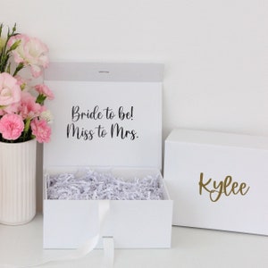 Bridesmaid gift box, Personalized gift box with name, Maid of Honor proposal, Birthday, Wedding gift, Will You Be My Bridesmaid, Empty Box