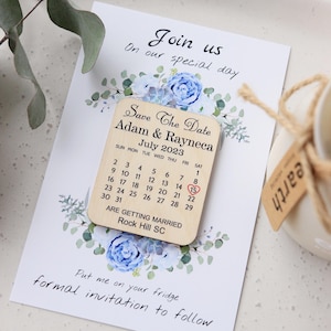 Calendrier aimanté "Retenez cette date" avec cartes Aimant en bois Faire-part de mariage personnalisé, Cadeau pour couple, Aimant de mariage rond en bois gravé personnalisé