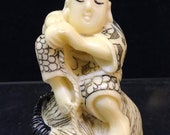 Japanese netsuke figurine carving
