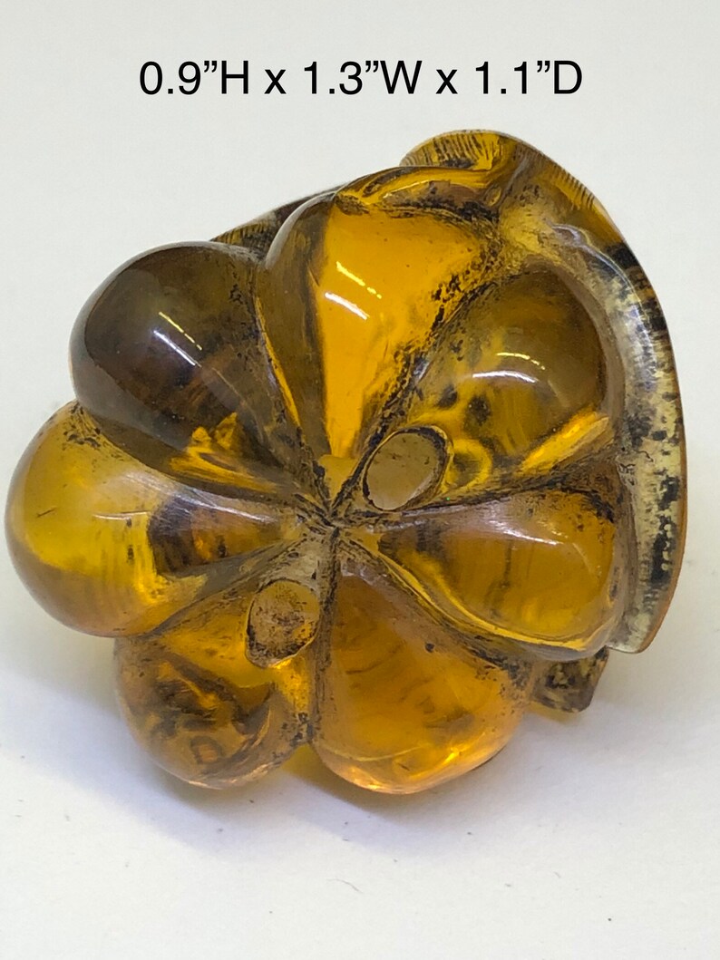 Japanese netsuke carving