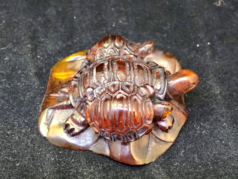 Cherry amber Netsuke