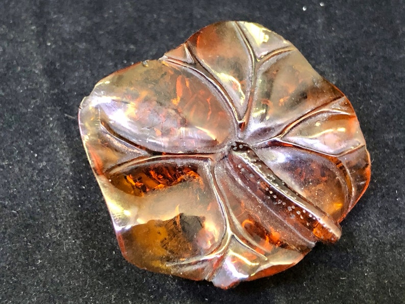 Cherry amber Netsuke
